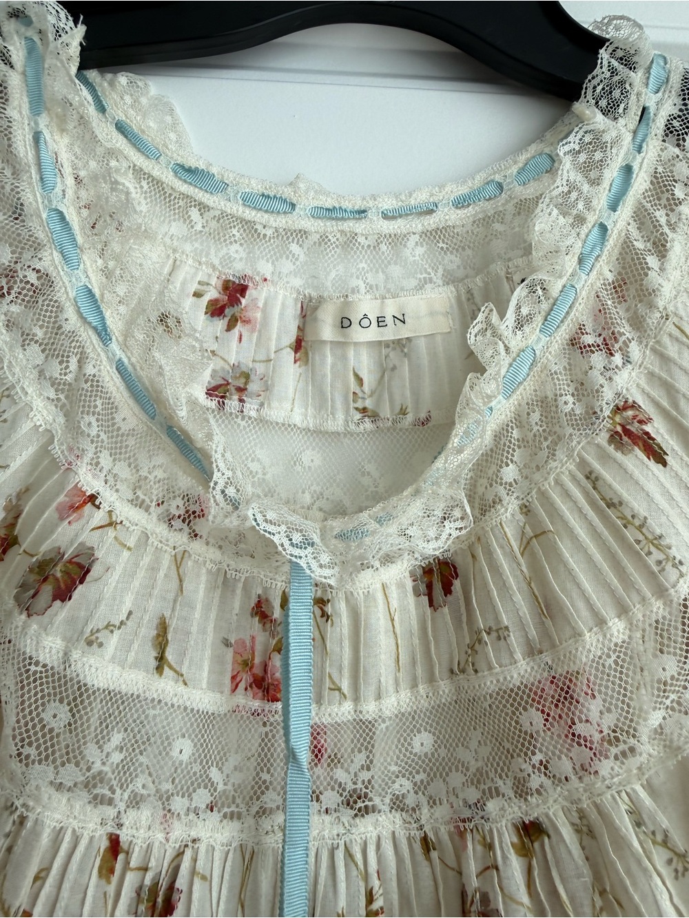 DAPHNE DRESS IN BLANC PRAIRIE ROSE - Size L - Picture 3 of 5